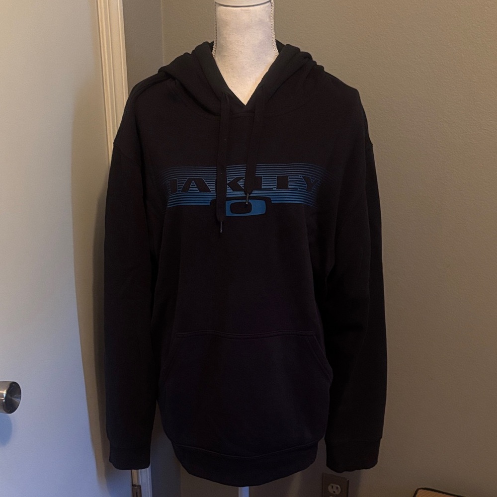 Oakley hoodie
